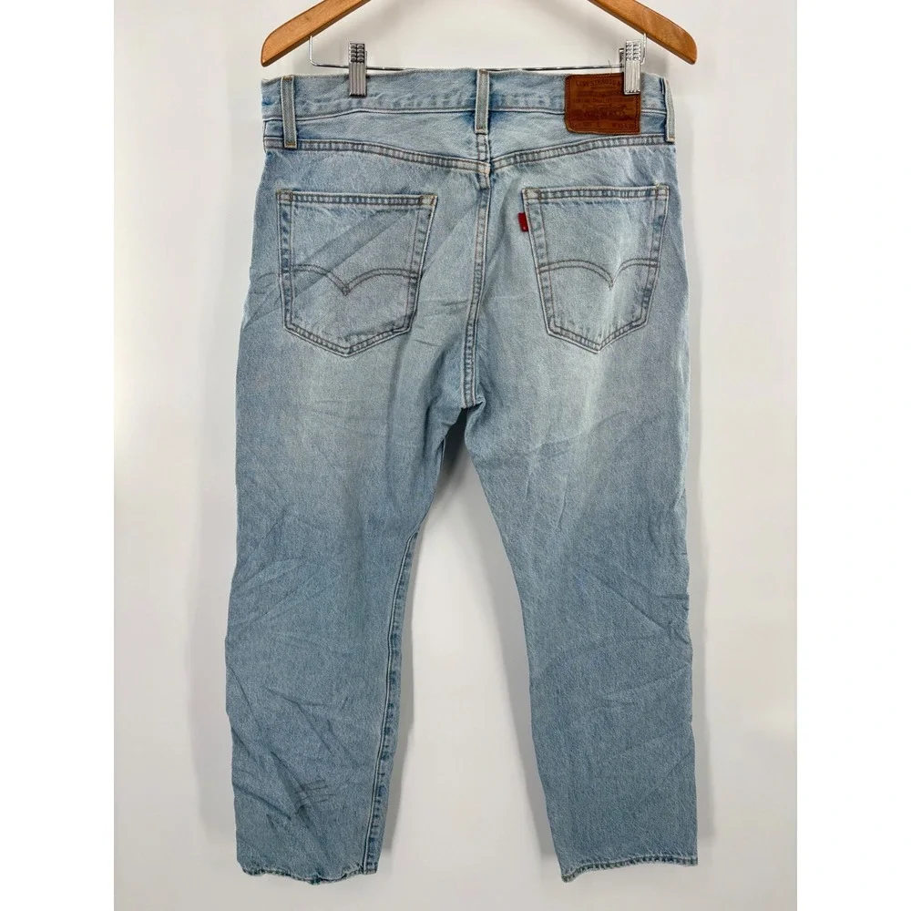 Levis Premium 551 Authentic Jeans Mens 33x30 Light Distress Faded  Blue Denim